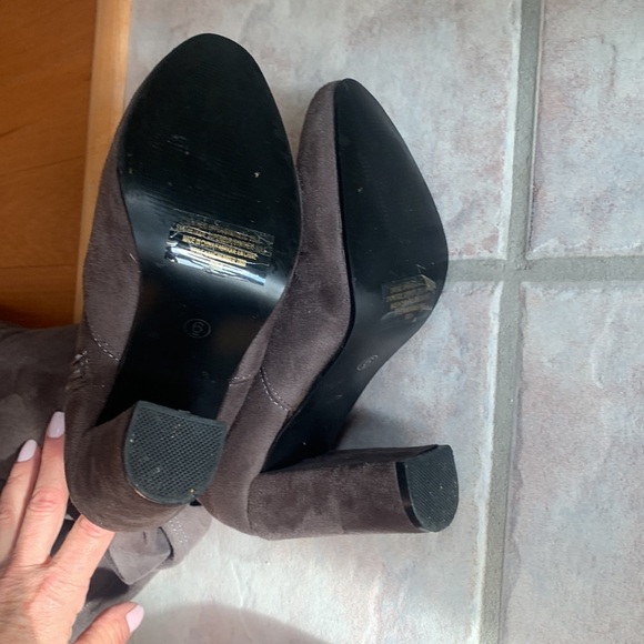 Streetwear Society Gray Over the Knee Block Heel Boots Size 6 - Picture 14 of 16